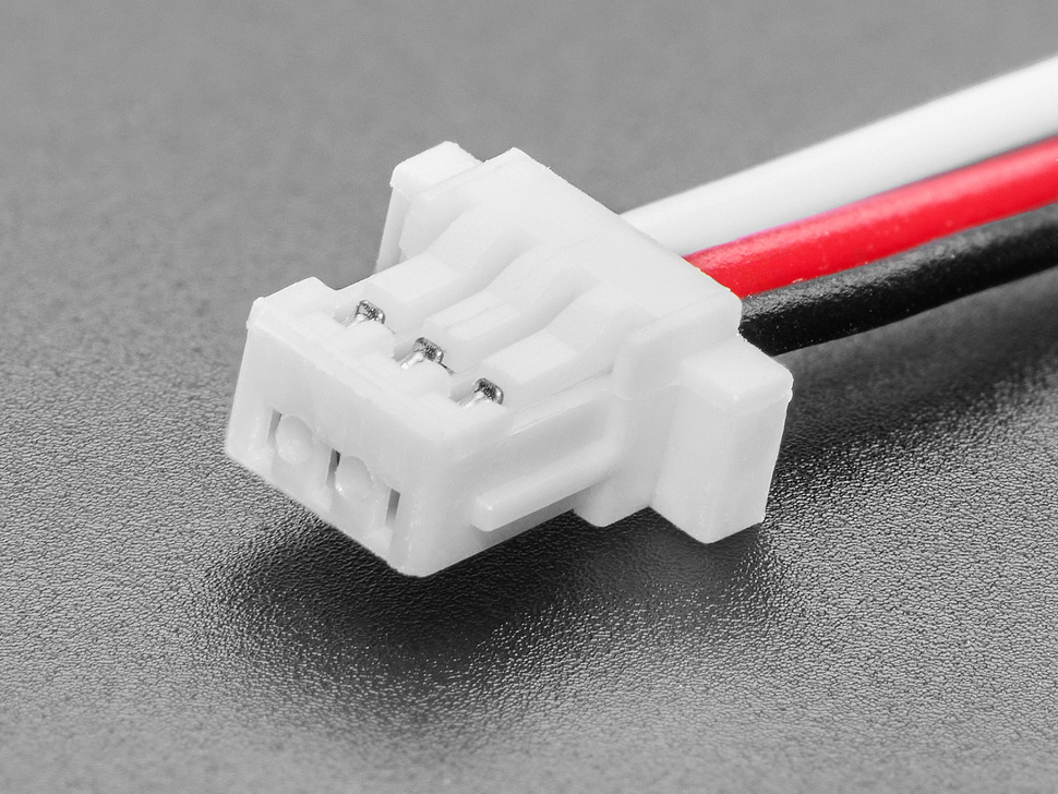 Close-up of 3-pin JST-SH socket on cable.
