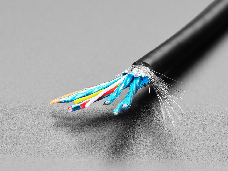 Close Up Shout of the wires within the Slim Cable - 1820mm / 6 feet long.